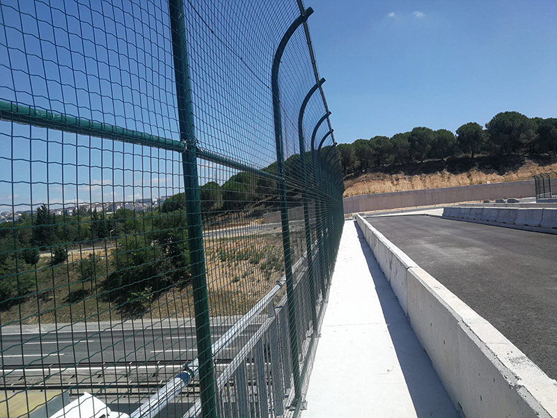 Yüksek Güvenlikli Anti Vandalizm Çit Sistemleri